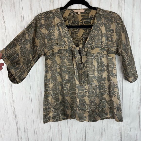 Sandro 100% silk palm leaf babydoll blouse size 1 - Picture 1 of 5